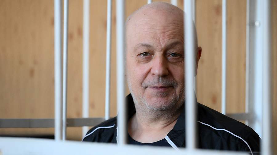 Экс-сенатора Сабадаша приговорили к 12 годам колонии по делу о растрате
