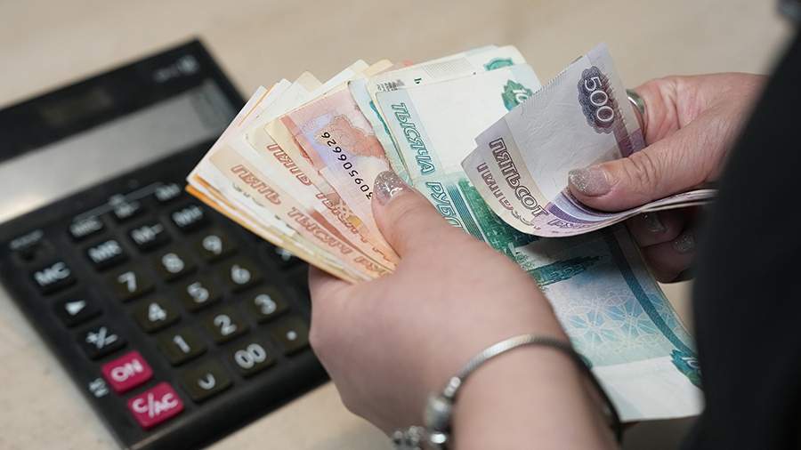 Эксперт спрогнозировал рост МРОТ до 32 тыс. рублей в 2027 году