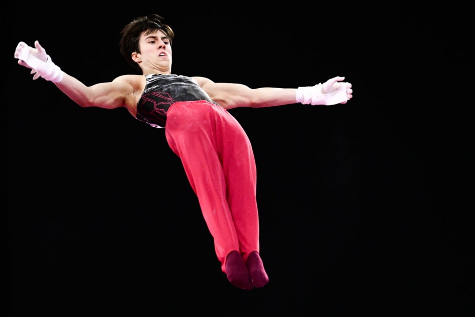 Гимнаст Духно взял серебро в личном многоборье на чемпионате Европы