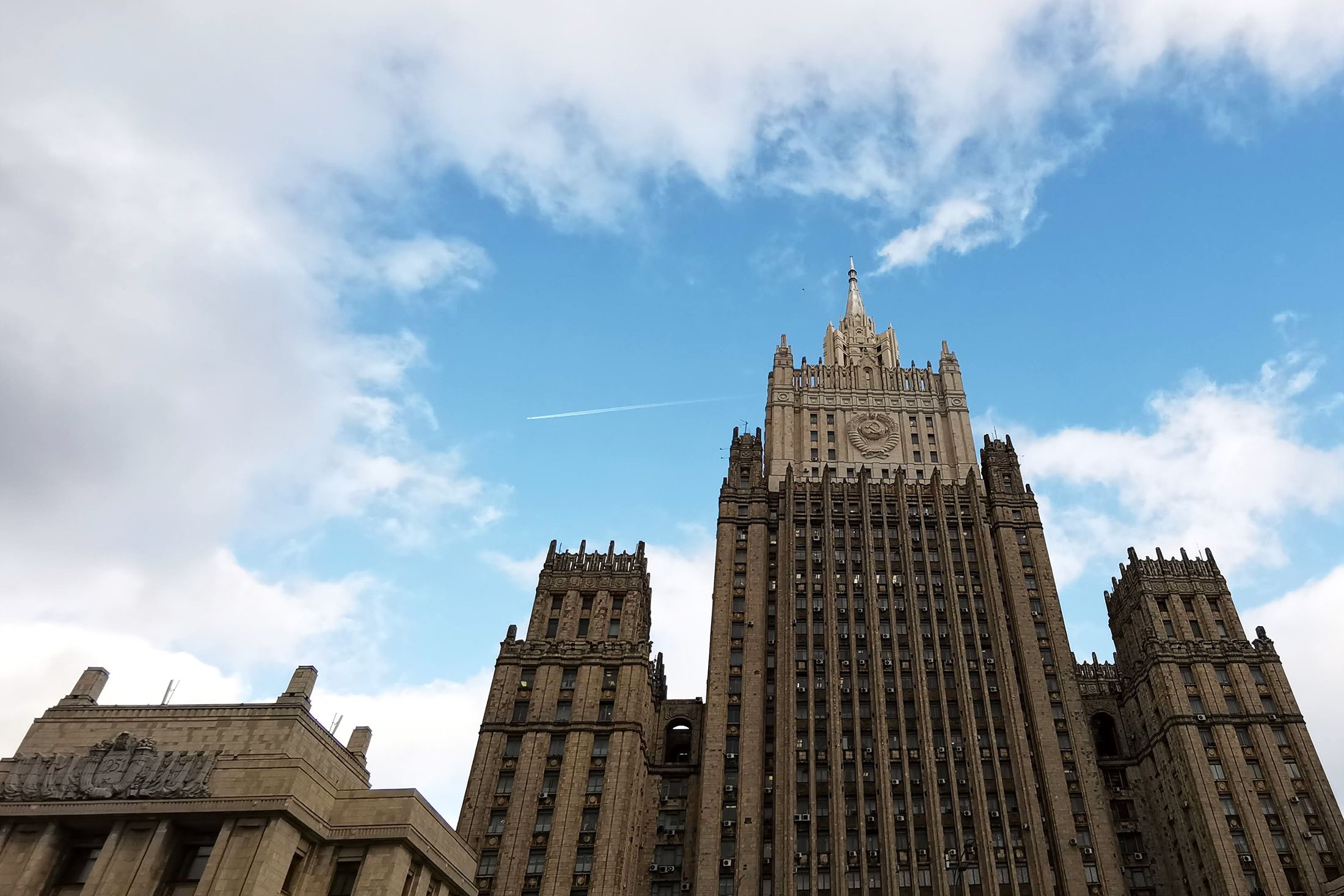 МИД РФ рассчитывает, что власти США, наконец, «приструнят Зеленского»