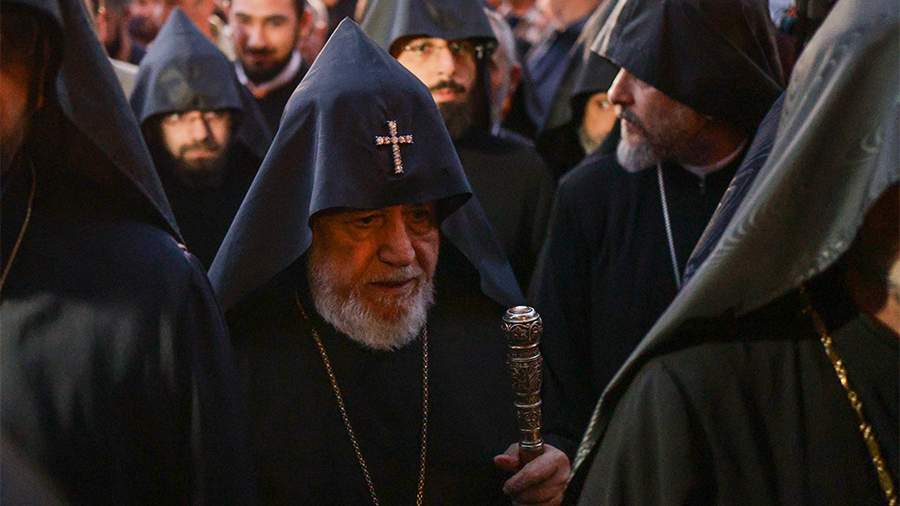 Отсутствие католикоса Гарегина II спровоцировало скандал в парламенте Армении