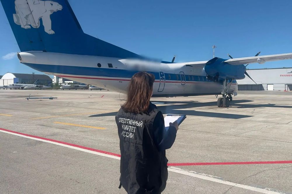 Самолет Якутск - Олекминск вернулся в аэропорт вылета по техпричинам