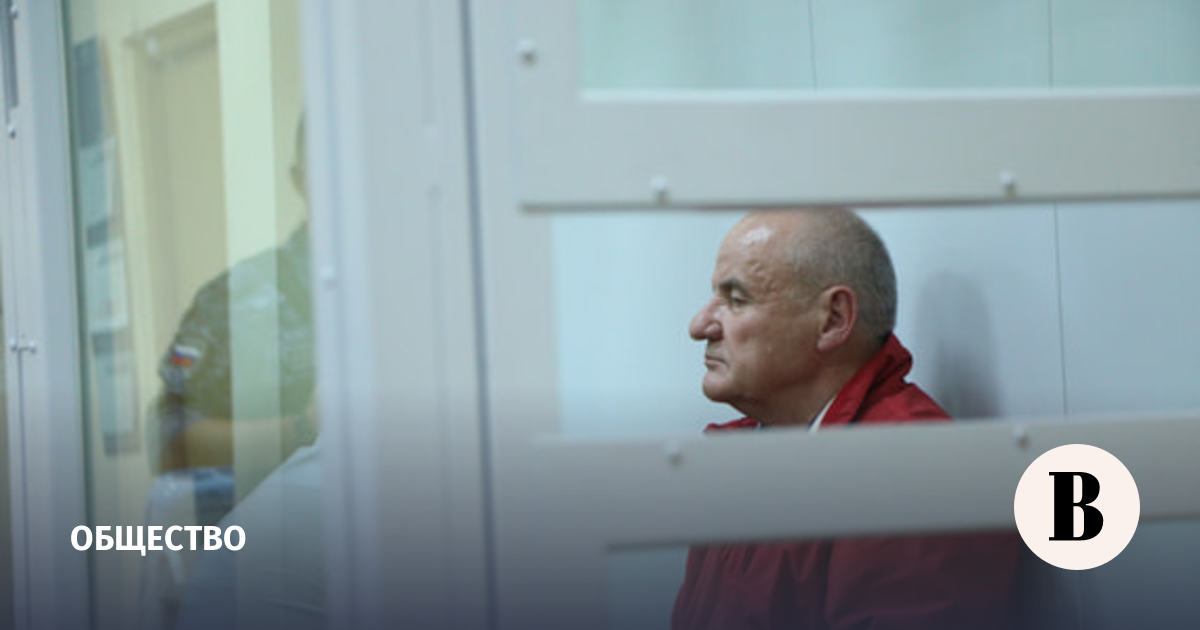 Суд снизил срок экс-замминистра обороны Павлу Попову до 10 лет