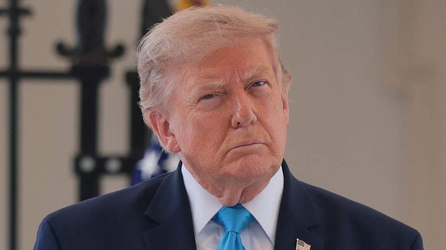 Трамп назвал власти Ирана двуличными и заявил о продолжении переговоров