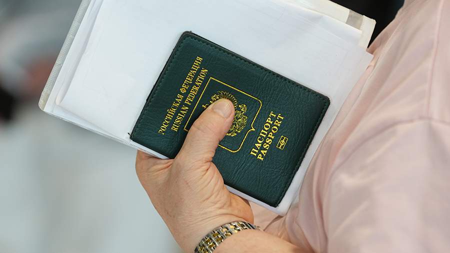 В МИД РФ опровергли запрет на оформление загранпаспортов через МФЦ