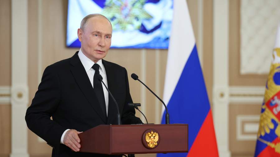 Военно-морской фронт: Путин оценил роль моряков в СВО и предрек развал Украины